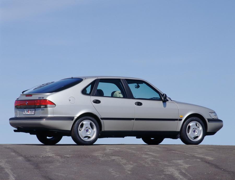  Saab 900 1993 года  (фото 19 из 22)